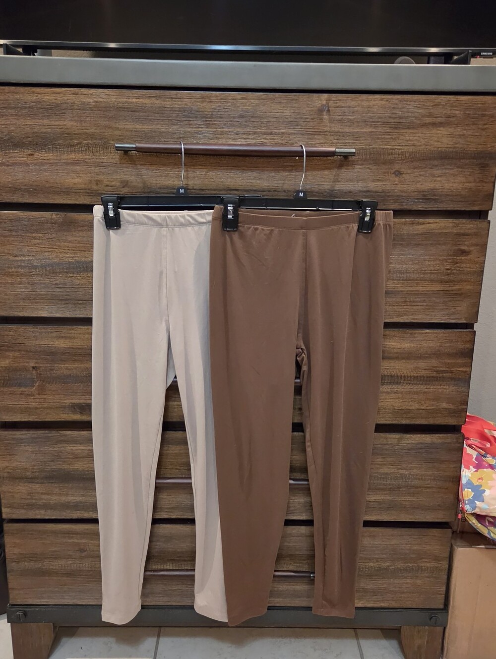 Zenana Leggings Only size Large NEW